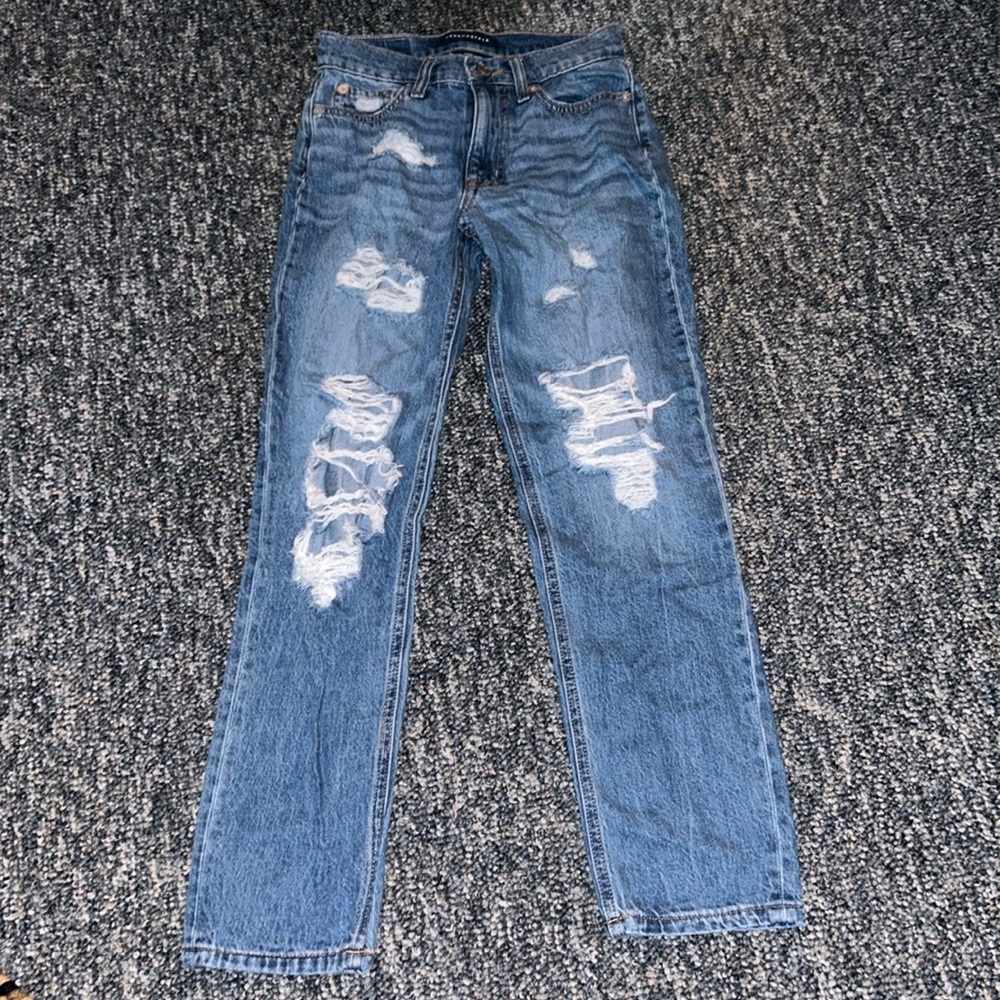 Aeropostale Mom Jeans, size 00, in excellent condition!